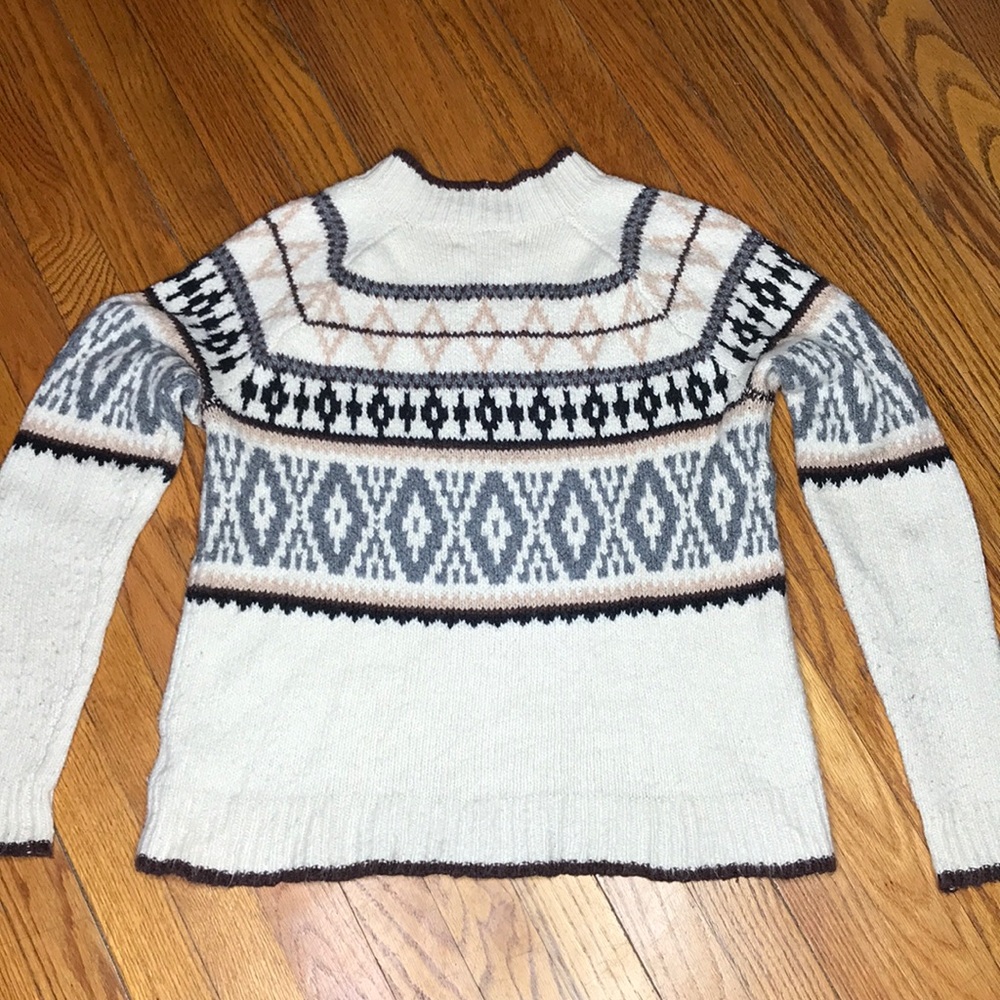 Patterned Sweater - Picture 2 of 3